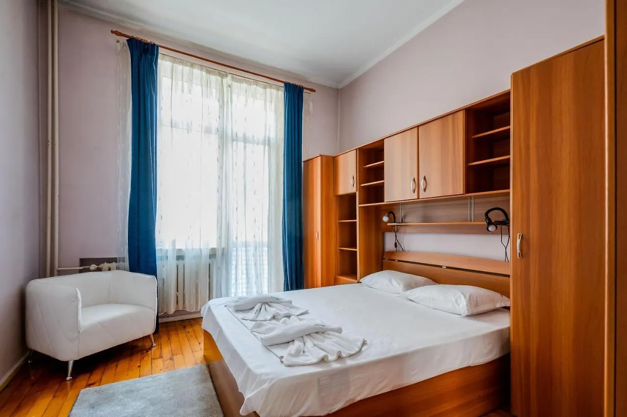 Sofia\'S Finest: 2Bd Flat In The Heart Of The City location